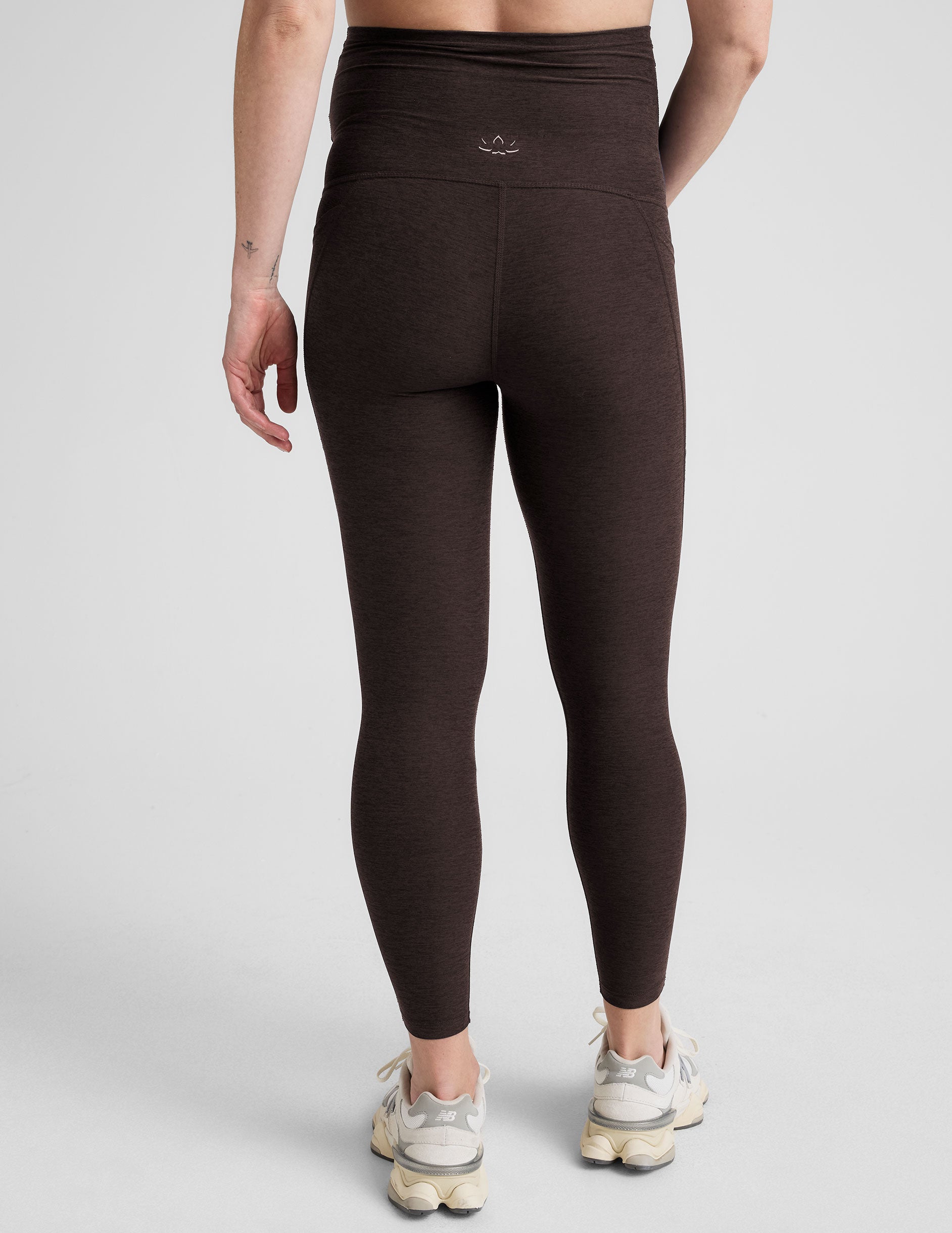 Spacedye Love the Bump Maternity Pocket Midi Legging - Image 4